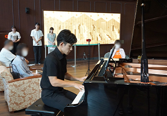 院内コンサートの様子