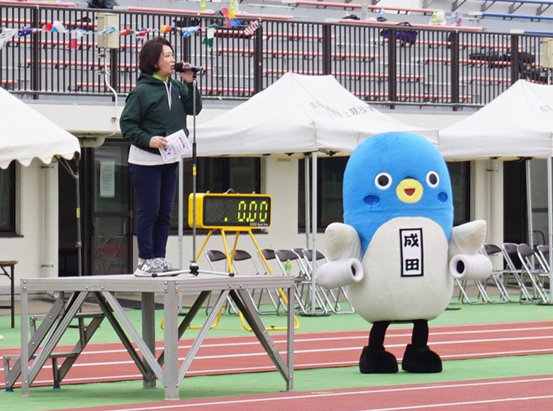 小山田支店長の開会宣言